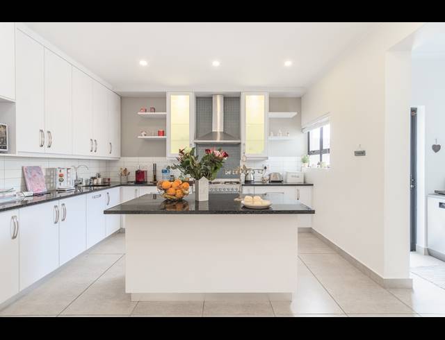 4 BEDROOM FREEHOLD FOR SALE IN SAGEWOOD